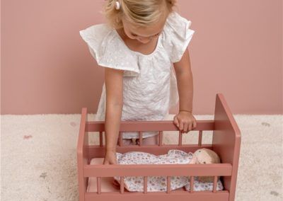 Cama de muñecas con textiles Little Dutch